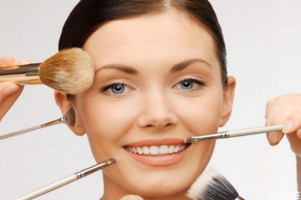 bb霜和粉底液隔離霜可以一起使用嗎 bb霜和粉底液的順序 bb霜和粉底液隔離霜可以一起使用嗎 bb霜和粉底液的順序