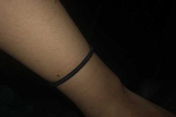 男生為什么主動找女生要橡皮筋 男生找女生要橡皮筋是喜歡嗎 男生為什么主動找女生要橡皮筋 男生找女生要橡皮筋是喜歡嗎