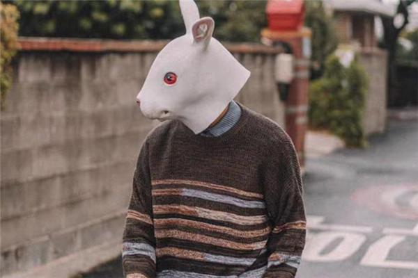 條紋毛衣什么顏色好看 條紋毛衣流行什么顏色 條紋毛衣什么顏色好看 條紋毛衣流行什么顏色