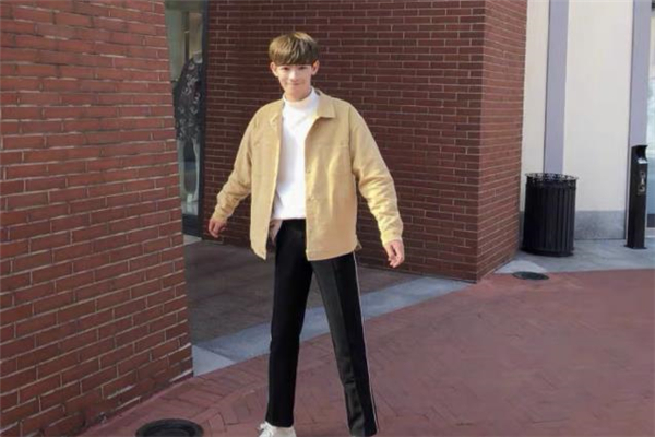 日系外套里面穿什么好看 日系外套搭配指南 日系外套里面穿什么好看 日系外套搭配指南