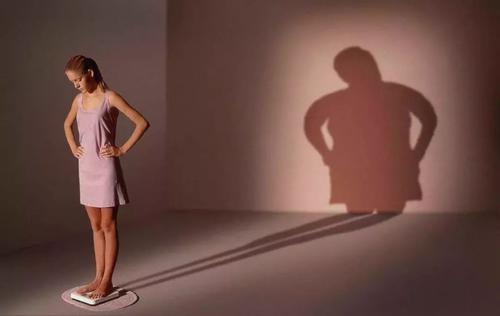 經(jīng)常站著腿會(huì)粗嗎 站立時(shí)怎么避免腿粗呢 經(jīng)常站著腿會(huì)粗嗎 站立時(shí)怎么避免腿粗呢