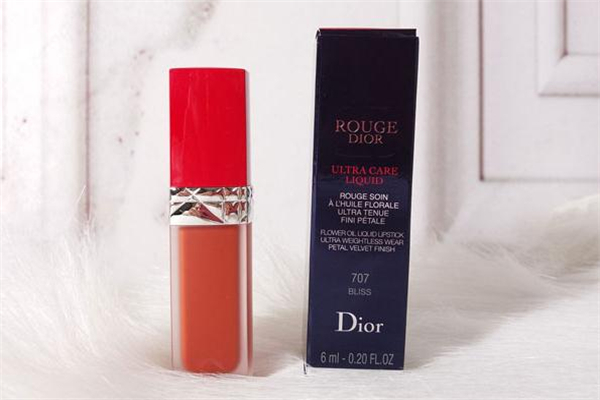 迪奧紅管唇釉哪個(gè)顏色好看 迪奧紅管唇釉有哪些顏色 迪奧紅管唇釉哪個(gè)顏色好看 迪奧紅管唇釉有哪些顏色