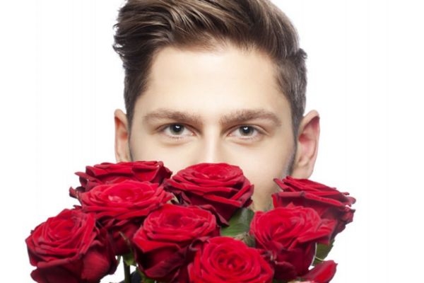 如何分辨男友是否說謊 男友說謊一般有什么特征 如何分辨男友是否說謊 男友說謊一般有什么特征