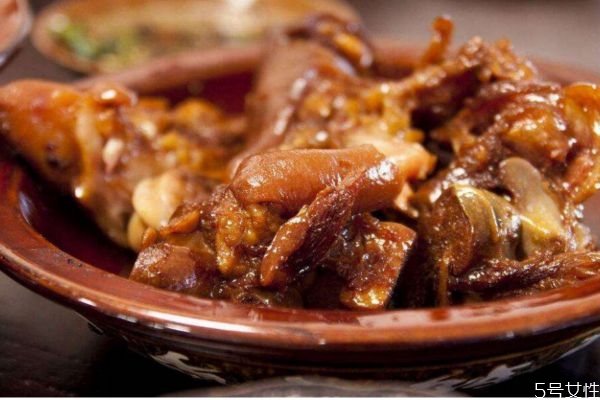 鹵豬蹄可以放多久 鹵豬蹄可以怎么存放 鹵豬蹄可以放多久 鹵豬蹄可以怎么存放