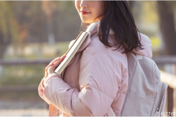 羽絨服可以機洗嗎 羽絨服洗過面料起泡了怎么辦