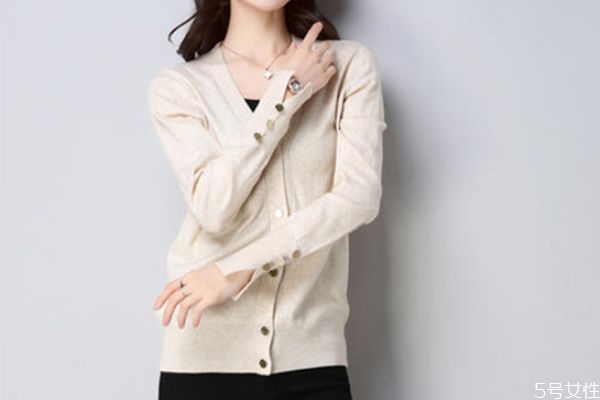 羊毛洗縮水了怎么還原 羊毛衣服縮水輕松復(fù)原 羊毛洗縮水了怎么還原 羊毛衣服縮水輕松復(fù)原