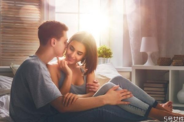 分手后對方有了新歡該如何挽回 男人有新歡還會回頭嗎 分手后對方有了新歡該如何挽回 男人有新歡還會回頭嗎