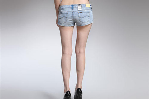 熱褲是什么 熱褲里要穿安全褲嗎 熱褲是什么 熱褲里要穿安全褲嗎