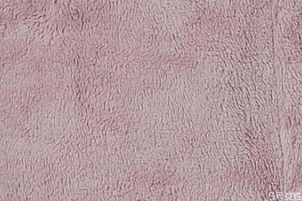 雪花絨和法蘭絨哪個(gè)好 雪花絨和法蘭絨的區(qū)別 雪花絨和法蘭絨哪個(gè)好 雪花絨和法蘭絨的區(qū)別