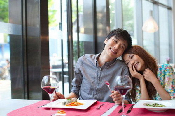 如何不傷人的拒絕表白 哪種女生想戀愛(ài)卻沒(méi)人追 如何不傷人的拒絕表白 哪種女生想戀愛(ài)卻沒(méi)人追