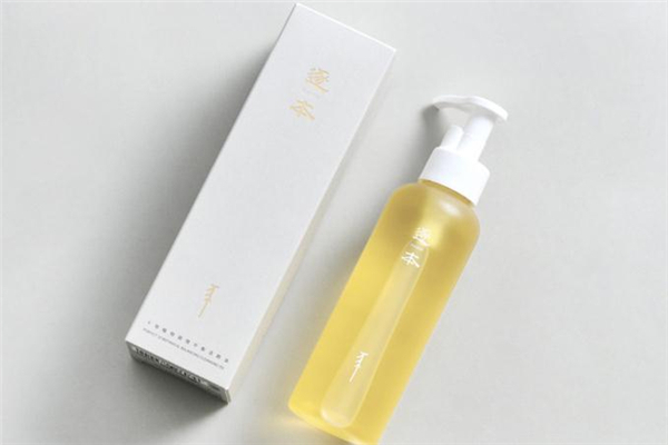 逐本卸妝油的成分 逐本卸妝油是國貨嗎 逐本卸妝油的成分 逐本卸妝油是國貨嗎