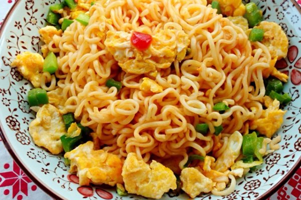 炒方便面和煮方便面哪個好吃 方便面怎么做年糕拉面 炒方便面和煮方便面哪個好吃 方便面怎么做年糕拉面