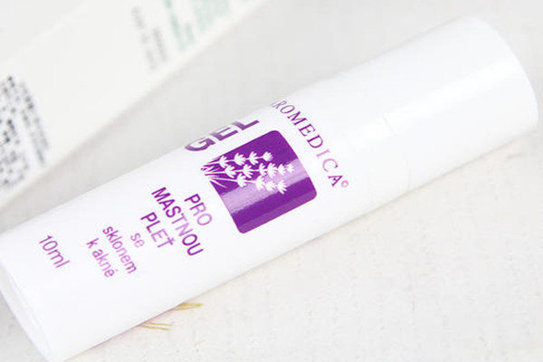 安若蔓抗痘凝膠有哪些成分 安若蔓抗痘凝膠使用評(píng)價(jià) 安若蔓抗痘凝膠有哪些成分 安若蔓抗痘凝膠使用評(píng)價(jià)