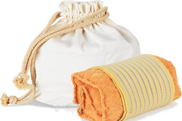 中藥熱敷包怎么使用 中藥熱敷包的作用 中藥熱敷包怎么使用 中藥熱敷包的作用