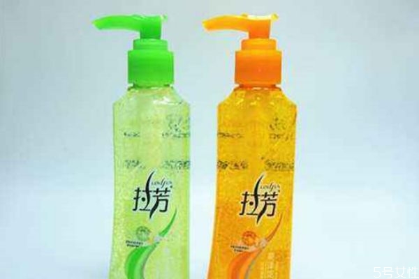 啫喱膏和定型噴霧哪個(gè)好 啫喱膏和啫喱水能一起用嗎 啫喱膏和定型噴霧哪個(gè)好 啫喱膏和啫喱水能一起用嗎