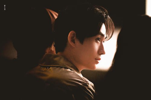 有本事的男人是怎樣的 男生不愿在朋友圈秀恩愛的原因 有本事的男人是怎樣的 男生不愿在朋友圈秀恩愛的原因