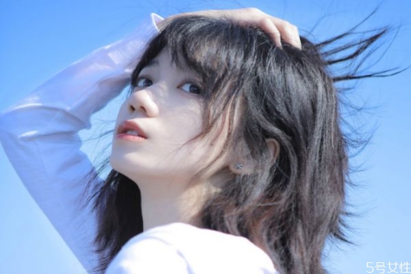 男生摸女生的鼻子代表什么 男生摸你鼻子代表什么 男生摸女生的鼻子代表什么 男生摸你鼻子代表什么