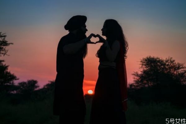 異地戀最需要什么 異地戀最好的相處模式 異地戀最需要什么 異地戀最好的相處模式