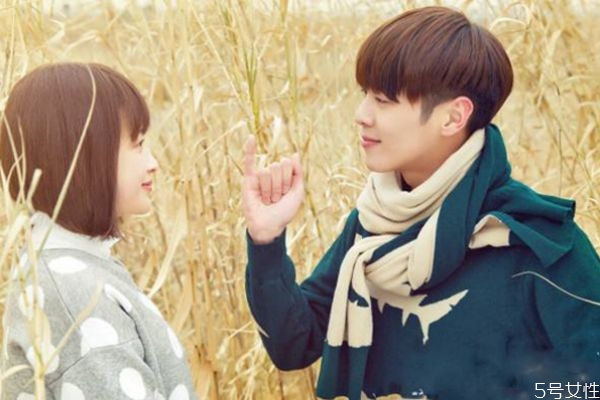 女朋友最想問男朋友什么問題 女友必問男友的十大問題 女朋友最想問男朋友什么問題 女友必問男友的十大問題