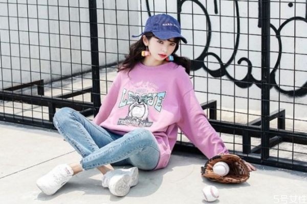 衛(wèi)衣怎么搭配好看 搭配衛(wèi)衣的方法 衛(wèi)衣怎么搭配好看 搭配衛(wèi)衣的方法