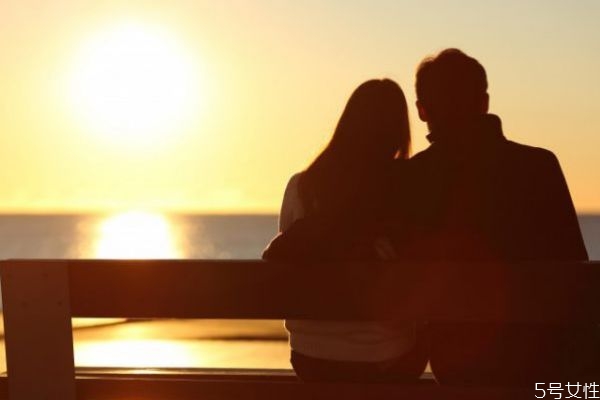 如何和變心的老公溝通 老公變心了怎么跟他談 如何和變心的老公溝通 老公變心了怎么跟他談