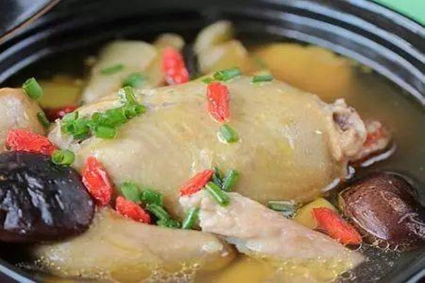 燉鴿子湯為什么放金銀花 燉鴿子湯放金銀花的原因 燉鴿子湯為什么放金銀花 燉鴿子湯放金銀花的原因