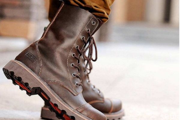 馬丁靴皮掉了怎么辦 馬丁靴掉皮怎么恢復 馬丁靴皮掉了怎么辦 馬丁靴掉皮怎么恢復