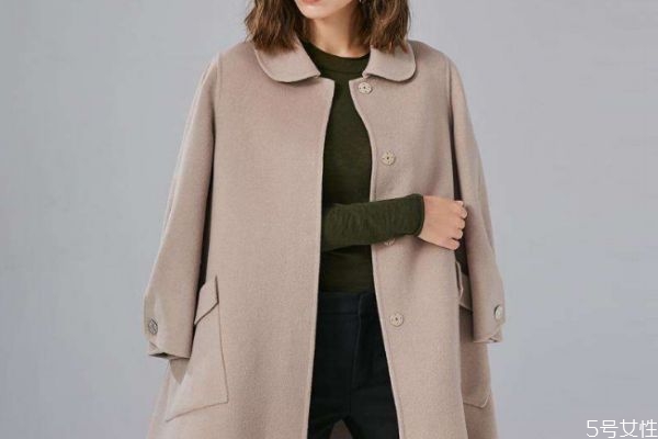 為什么澳毛大衣很貴 羊絨與澳毛有什么區(qū)別 為什么澳毛大衣很貴 羊絨與澳毛有什么區(qū)別