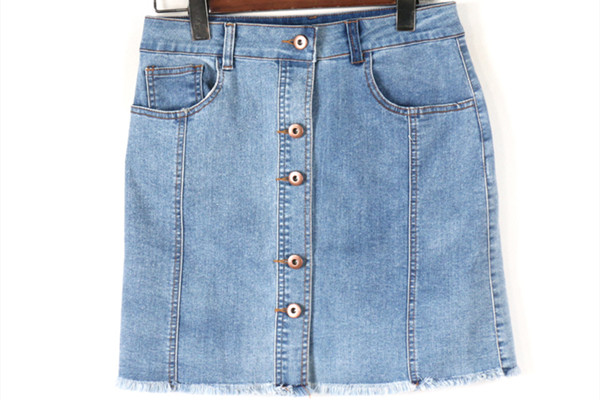 腿粗胯寬如何挑選半身裙 腿粗胯寬適合什么半身裙 腿粗胯寬如何挑選半身裙 腿粗胯寬適合什么半身裙