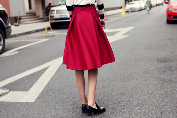 夏季什么半身裙顯溫柔 夏季顯溫柔的半身裙推薦 夏季什么半身裙顯溫柔 夏季顯溫柔的半身裙推薦