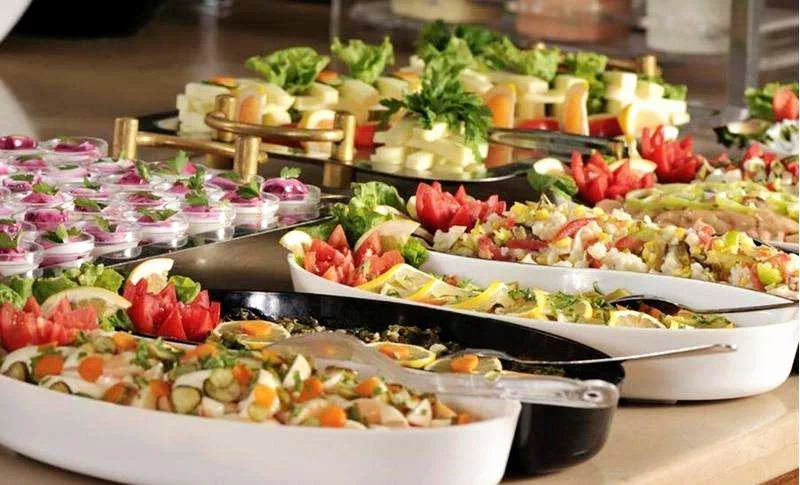 自助餐先吃冷的還是熱的 吃自助餐的順序是怎樣的 自助餐先吃冷的還是熱的 吃自助餐的順序是怎樣的