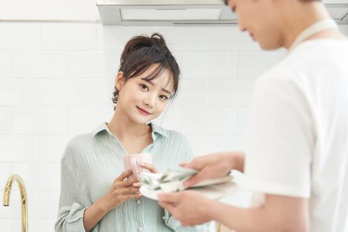 如何重新抓住男人的心 重新抓住男人心的方法 如何重新抓住男人的心 重新抓住男人心的方法