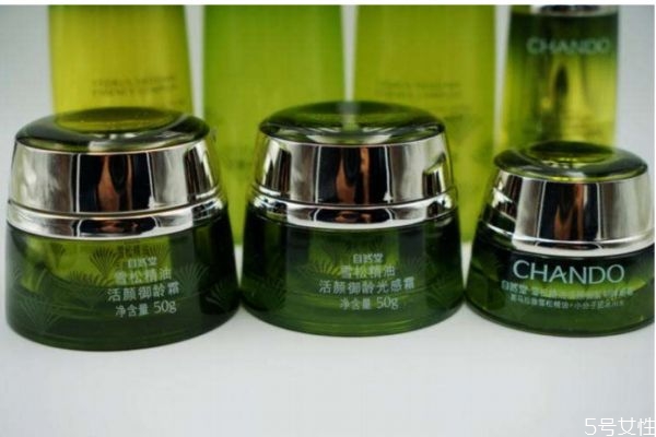 自然堂精油應(yīng)該怎么使用 自然堂精油的使用方法 自然堂精油應(yīng)該怎么使用 自然堂精油的使用方法