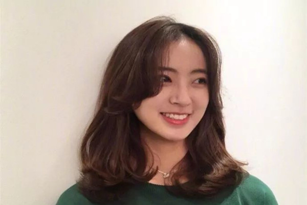 夏天適合燙什么發(fā)型 夏天燙什么發(fā)型好看 夏天適合燙什么發(fā)型 夏天燙什么發(fā)型好看