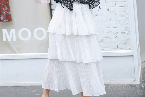 蛋糕裙可以搭配衛(wèi)衣嗎 蛋糕裙適合搭配衛(wèi)衣嗎 蛋糕裙可以搭配衛(wèi)衣嗎 蛋糕裙適合搭配衛(wèi)衣嗎