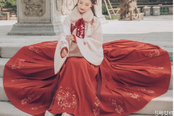 馬面裙怎么搭配好看 馬面裙的搭配方法 馬面裙怎么搭配好看 馬面裙的搭配方法