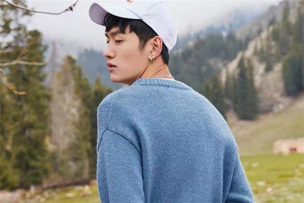 日系毛衣什么顏色好看 日系毛衣什么顏色好看