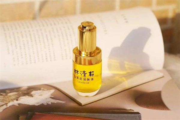 林清軒山茶花潤膚油是精油嗎 林清軒山茶花潤膚油功效 林清軒山茶花潤膚油是精油嗎 林清軒山茶花潤膚油功效