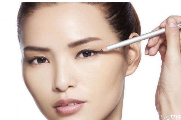 為什么化妝前要敷面膜 為什么化妝前要敷面膜