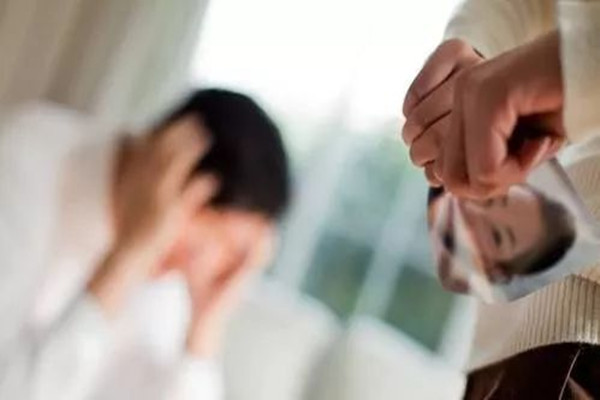 女朋友說我不在乎她怎么挽回 女朋友說我不在乎她挽回的方法 女朋友說我不在乎她怎么挽回 女朋友說我不在乎她挽回的方法