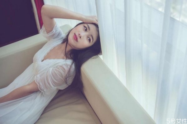 男友花心還需要挽回嗎 有必要挽回花心的男友嗎 男友花心還需要挽回嗎 有必要挽回花心的男友嗎