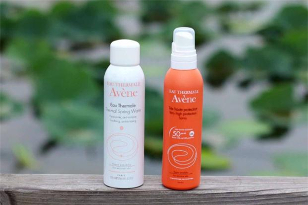 雅漾防曬噴霧孕婦可以用嗎 雅漾防曬噴霧油膩嗎 雅漾防曬噴霧孕婦可以用嗎 雅漾防曬噴霧油膩嗎