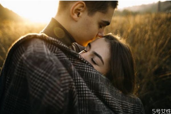 老公出軌怎樣讓他內(nèi)疚 讓出軌男人的后悔的方法 老公出軌怎樣讓他內(nèi)疚 讓出軌男人的后悔的方法