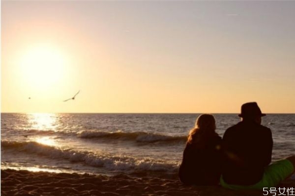 如何度過(guò)感情疲憊期 感情疲憊期該怎么做 如何度過(guò)感情疲憊期 感情疲憊期該怎么做