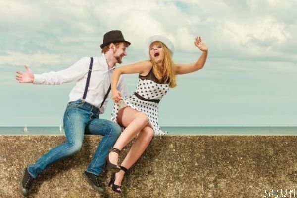 如何度過(guò)感情疲憊期 感情疲憊期該怎么做 如何度過(guò)感情疲憊期 感情疲憊期該怎么做