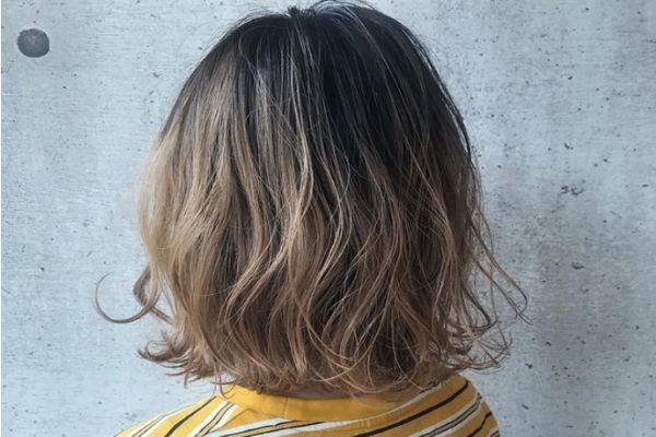 泡泡染發(fā)劑用剩下的可以第二次用嗎 泡泡染發(fā)需要多長時(shí)間