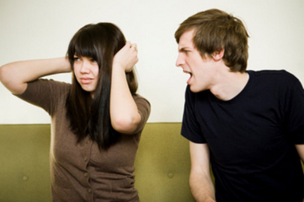 夫妻如何打破冷戰(zhàn)局面 夫妻打破冷戰(zhàn)局面的方法 夫妻如何打破冷戰(zhàn)局面 夫妻打破冷戰(zhàn)局面的方法