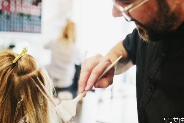 什么牌子的染發(fā)劑好 好的染發(fā)劑品牌有哪些 什么牌子的染發(fā)劑好 好的染發(fā)劑品牌有哪些