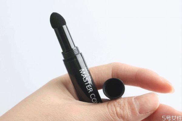 發(fā)際線筆和粉哪個(gè)好用 發(fā)際線粉和發(fā)際線筆的區(qū)別