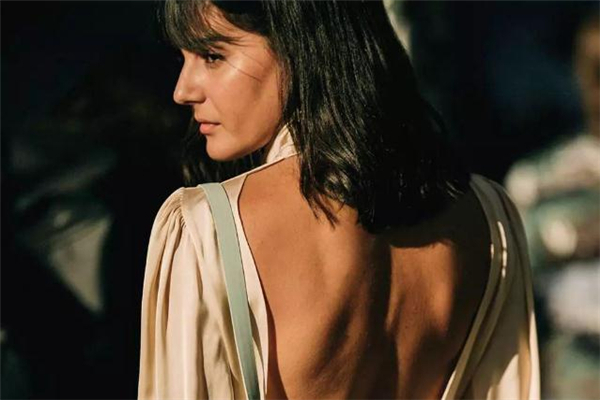 背部吸脂一般多少錢 背部吸脂手術(shù)價(jià)格 背部吸脂一般多少錢 背部吸脂手術(shù)價(jià)格